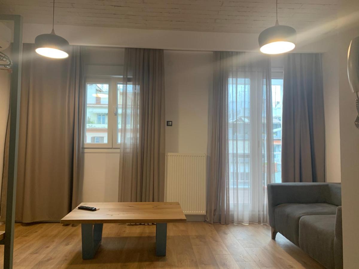 White Bottle Superior Apartments 테살로니키 외부 사진
